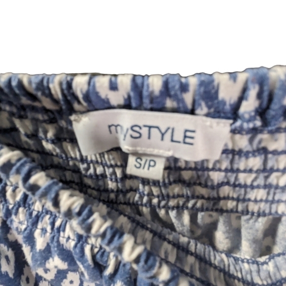 My style size small.  Strapless romper light weight blue  and white.gently worn. - Picture 4 of 5